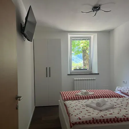 Apartma 35 *