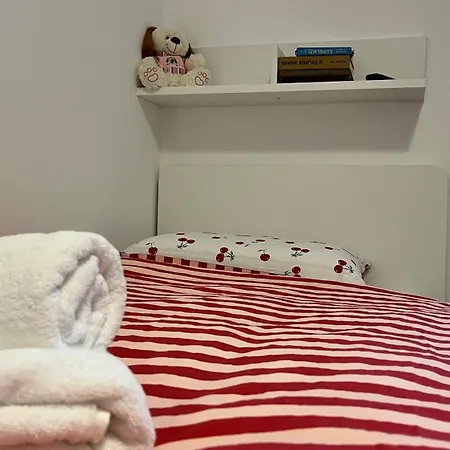 Apartma 35 *